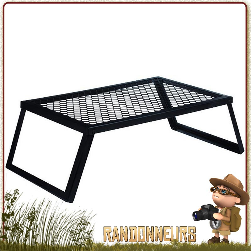 Grille de grill pour feu de camp bushcraft et nomade, le grill Heavy Duty Coghlan's est une grille ultra robuste Grille de grill pour feu de camp bushcraft et nomade, le grill Heavy Duty Coghlan's est une grille ultra robuste