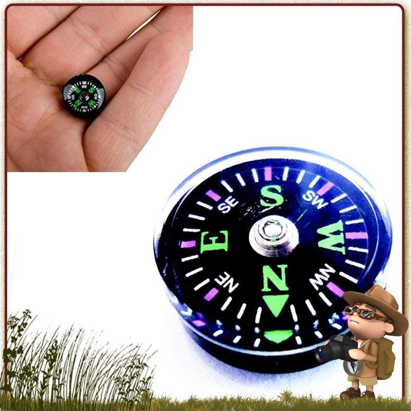 Boussole compas bouton pour l'intégrer dans un kit de survie, sa poche et son équipement de randonnée légère Boussole compas bouton pour l'intégrer dans un kit de survie, sa poche et son équipement de randonnée légère